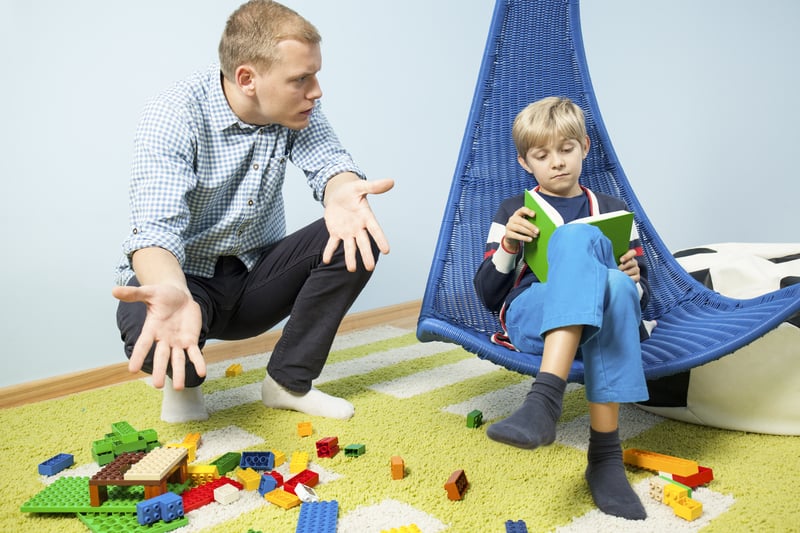 Higiene infantil: limpieza de la ropa y juguetes de bebés y niños