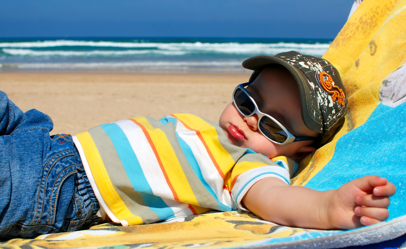 Prevenir la sudamina o granitos en la piel del niño por calor