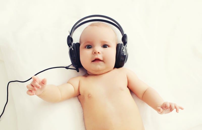 Con música los bebés prematuros sufren menos y se alimentan mejor